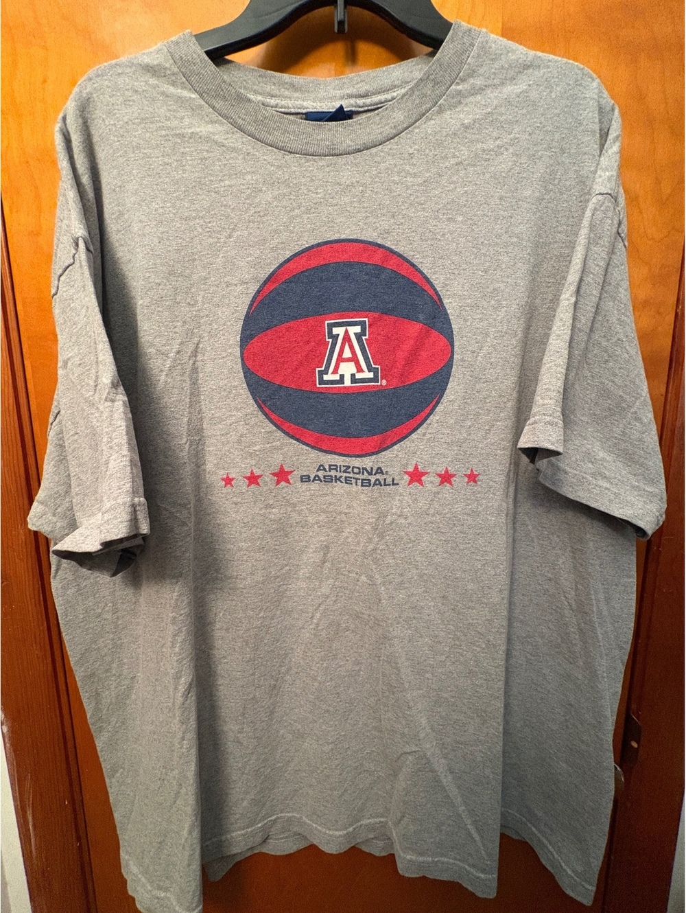 Arizona Wildcats Basketball T-Shirt Gray Men’s XL Champs Sports